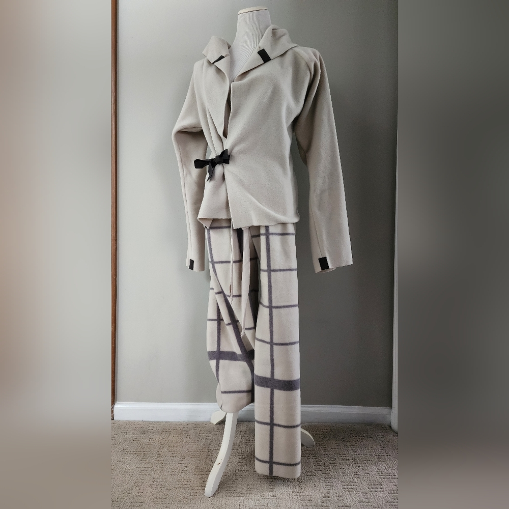 Stylish Beige Lush Lounge Plaid Set
